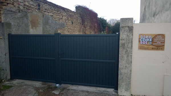 Installation de porte et de portail Férel